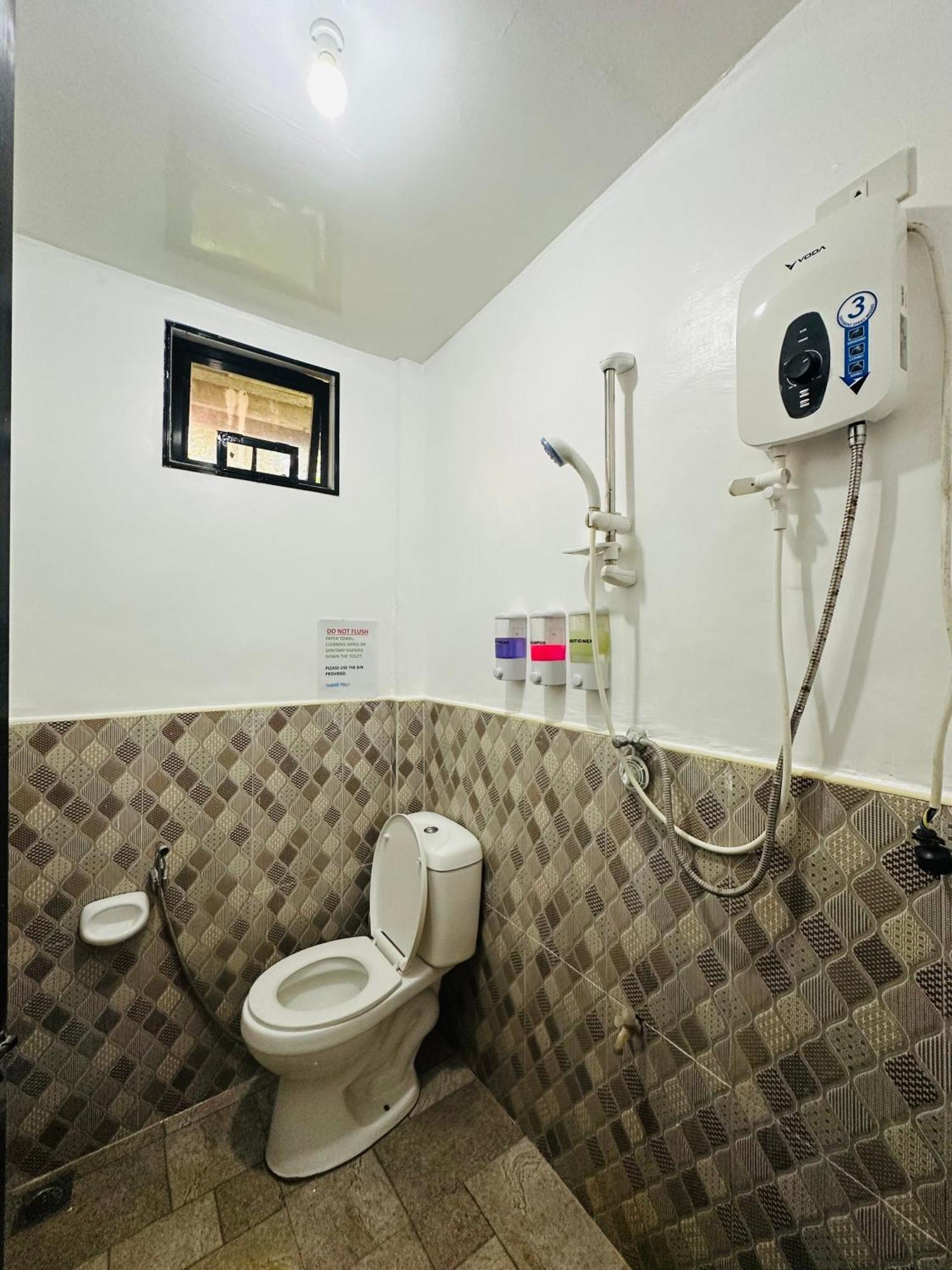 Cris & Mar Homestay Burgos  Exterior foto